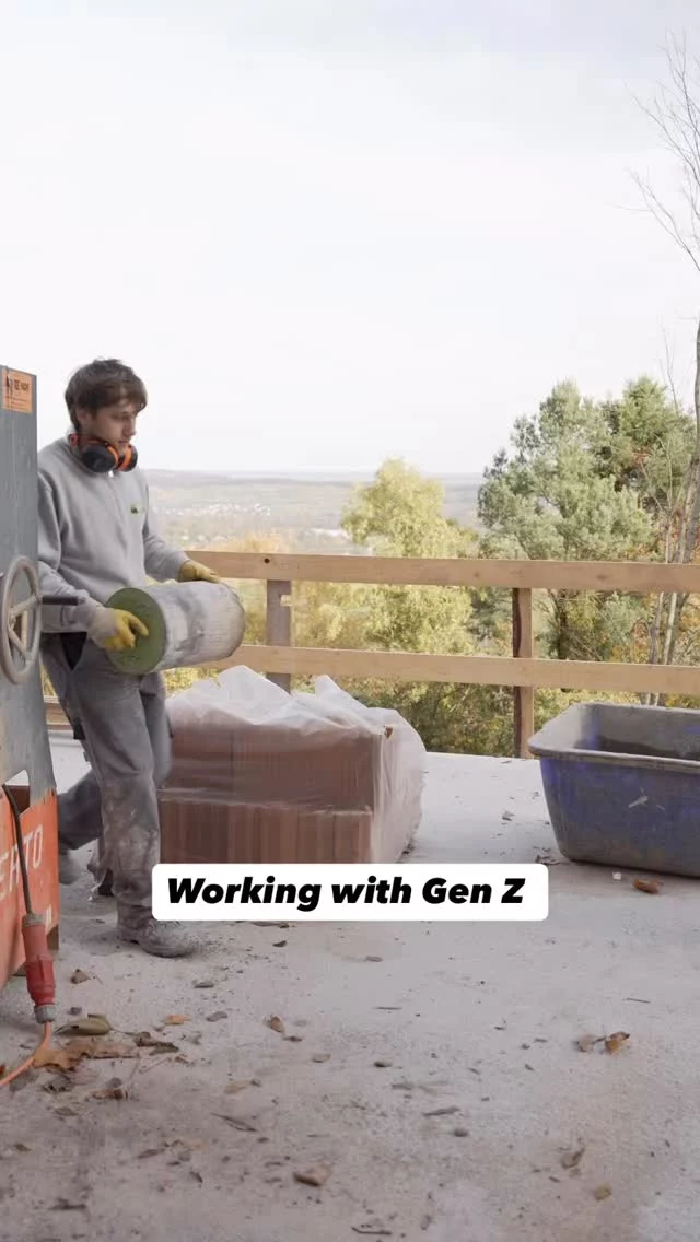 Working with Gen Z😄#baustelle #bohren #beton